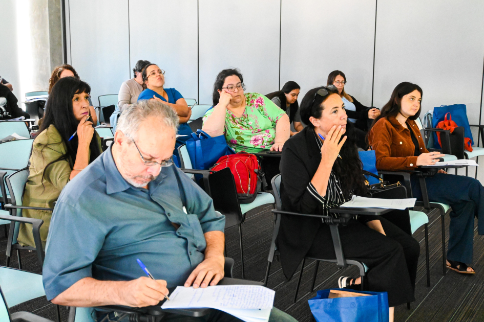 Encuestadore/as en capacitación