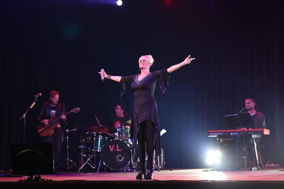 VALERIA LYNCH VALERIA LYNCH