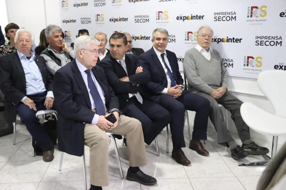 ESTAMOS AVANZANDO RÁPIDAMENTE ESTAMOS AVANZANDO RÁPIDAMENTE
