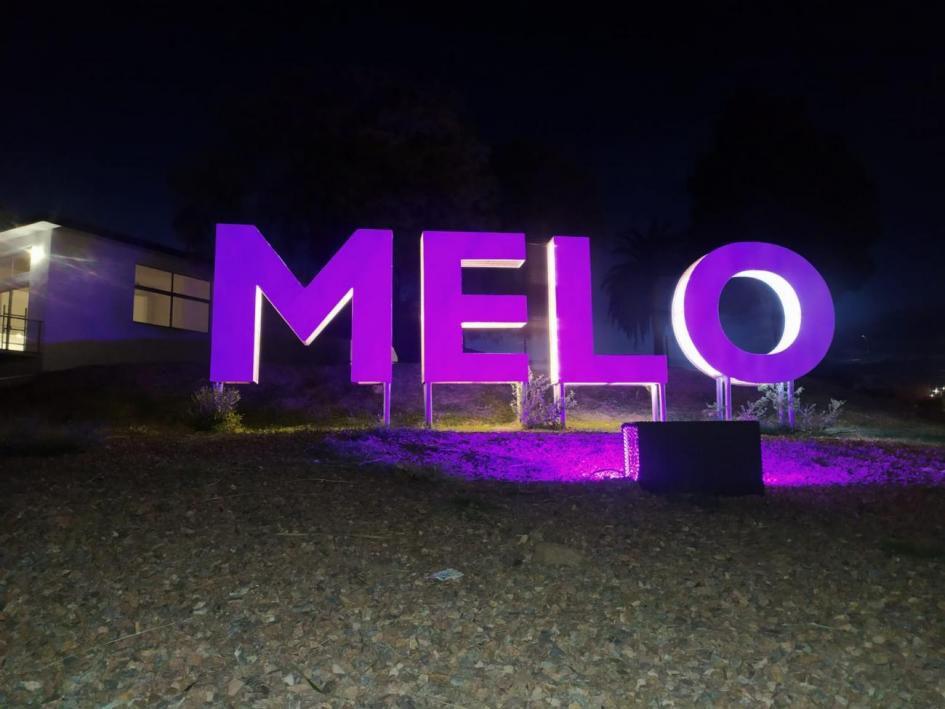 Melo letras corpóreas Melo letras corpóreas