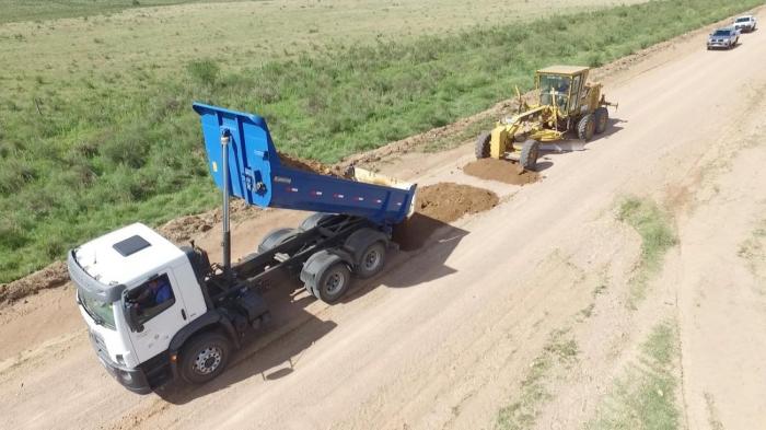 Camino a Quebracho en bituminización