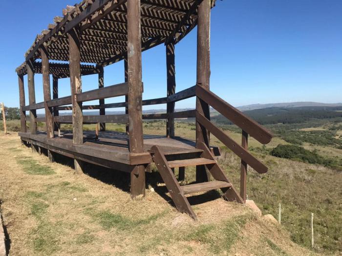 MIRADOR Y PIEDRA CAMPANA