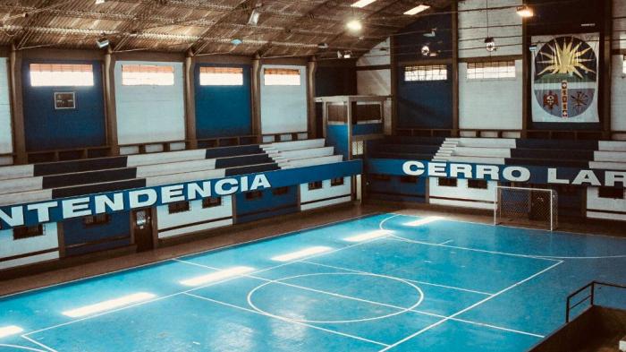 HANDBALL
