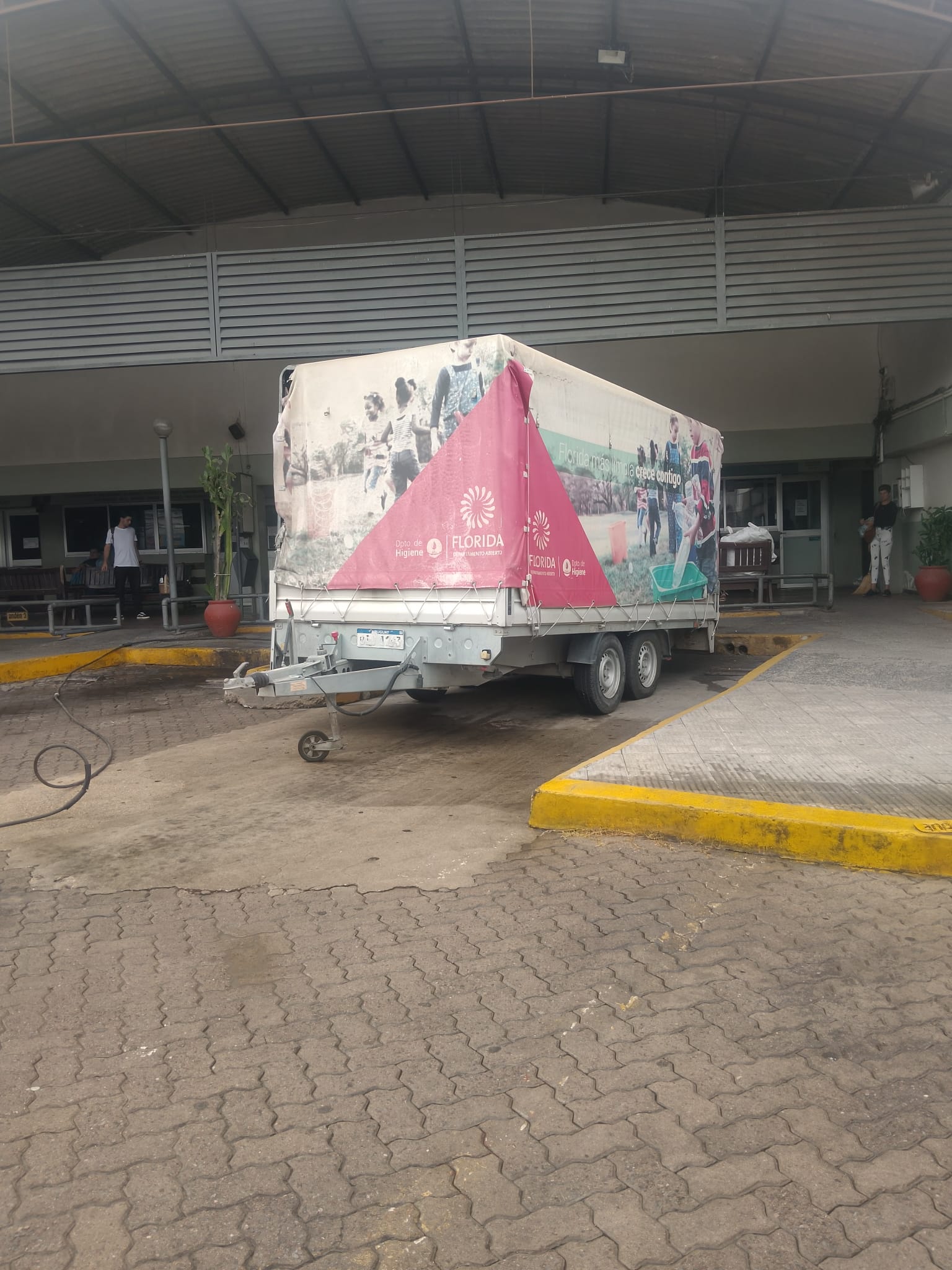 Trabajos de limpieza en distintos puntos de la ciudad | Intendencia de ...