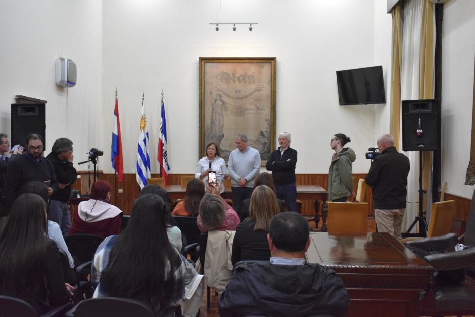 Entregaron certificados de talleres de Lengua de Señas