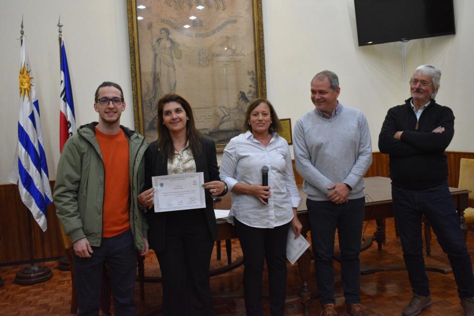 Entregaron certificados de talleres de Lengua de Señas