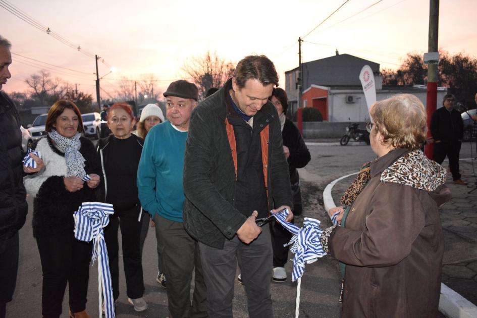 Inauguracion pavimentación y señalizacion calle Grauert ´´