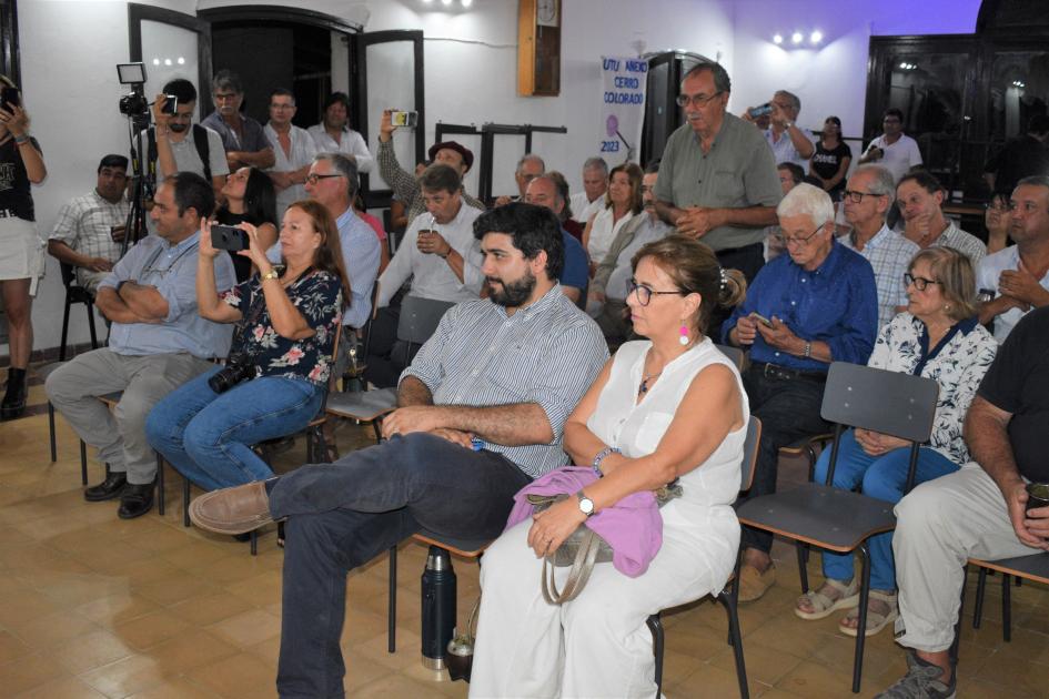 Homenaje a Roberto Diringuer ´´