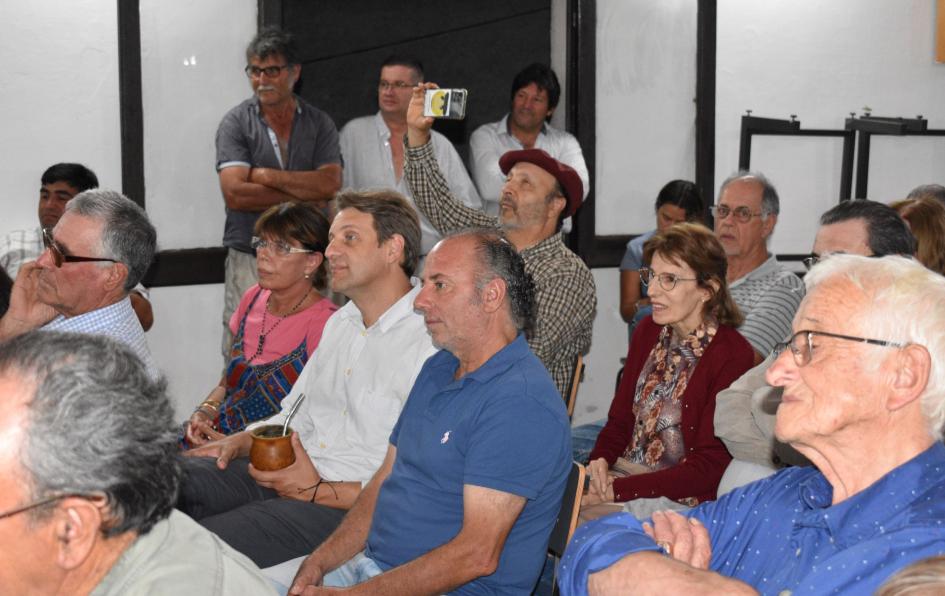 Homenaje a Roberto Diringuer ´´