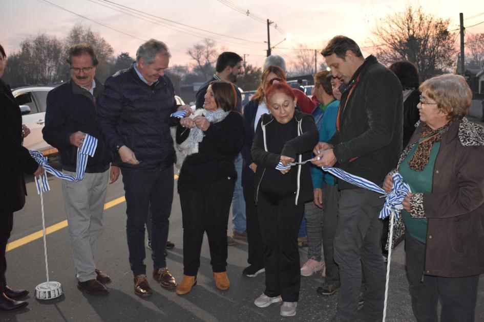 Inauguracion pavimentación y señalizacion calle Grauert ´´