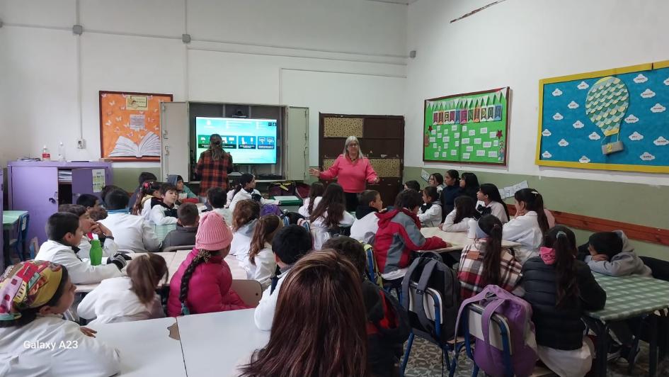 Programa Florida Verde recorre escuelas de la capital e interior ´´