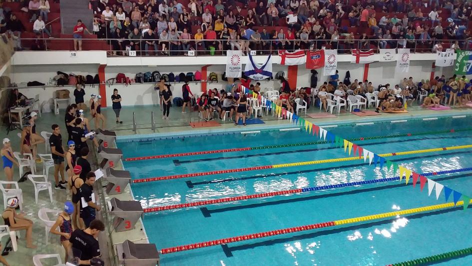 Metropolitano de natación en Piscina Departamental Metropolitano de natación en Piscina Departamental