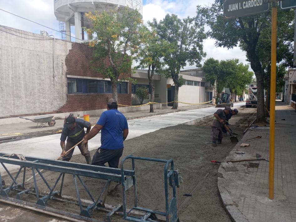 Trabajos de hormigonado en calle Dr. González Trabajos de hormigonado en calle Dr. González