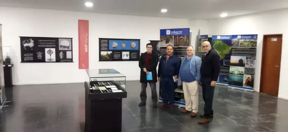 Instituto Uruguayo de Numismática visitó el MHD Instituto Uruguayo de Numismática visitó el MHD