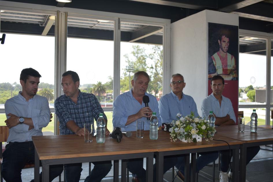 Firma Convenio IDF - Boston River ´´