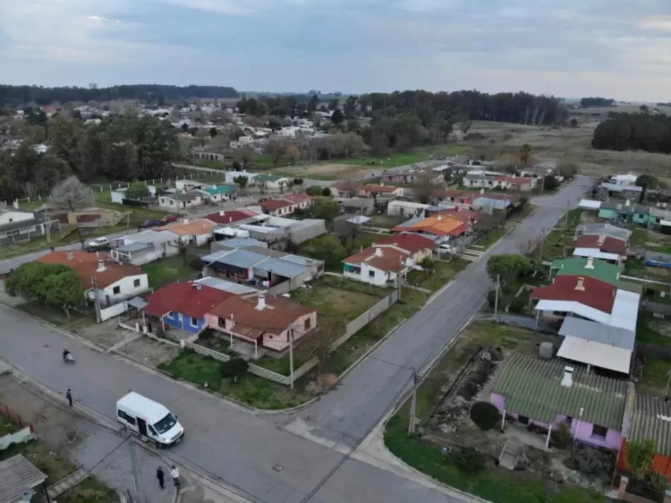 Se inauguró en Sarandí Grande un espacio urbanistico junto a obras de urbanización y alumbrado