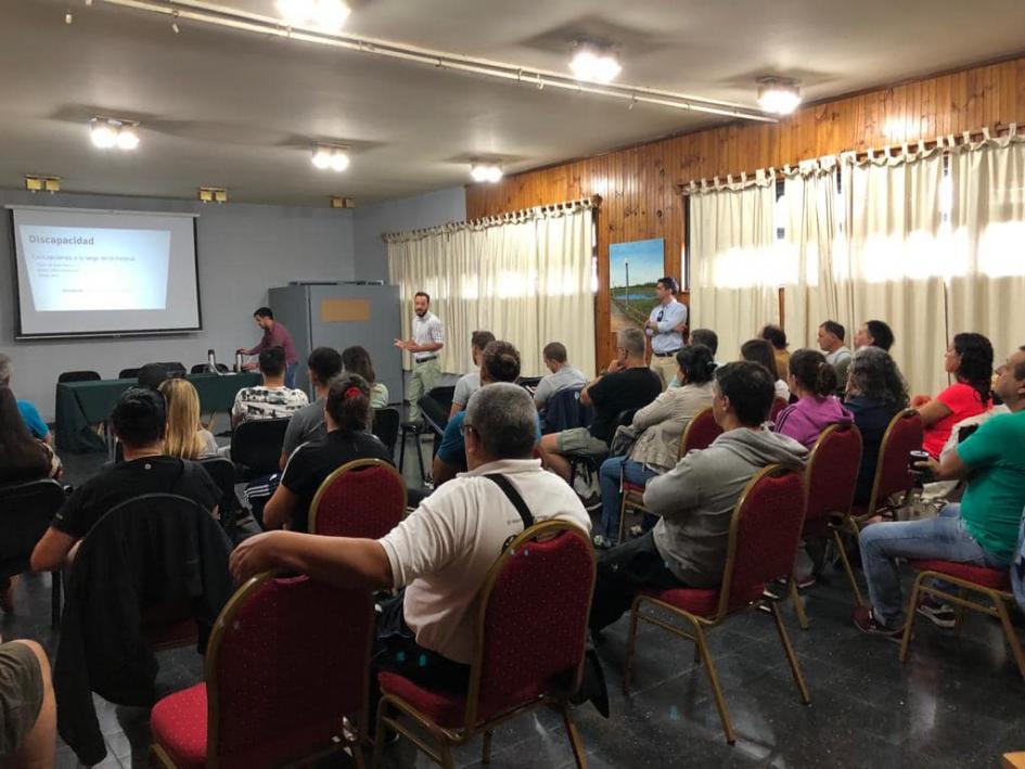 Jornada de capacitación sobre Autismo Jornada de capacitación sobre Autismo