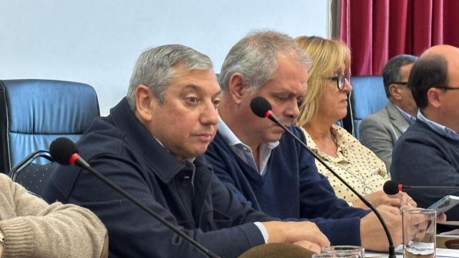 Ultimo sesión plenaria congreso intendentes 2020/2025 ´´