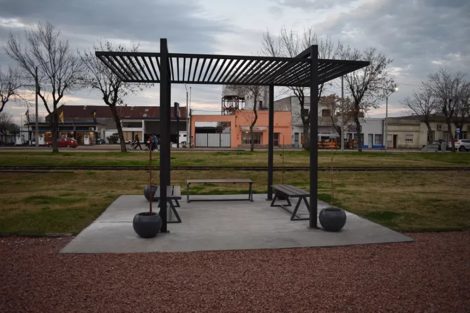 Se inauguró en Sarandí Grande un espacio urbanistico junto a obras de urbanización y alumbrado