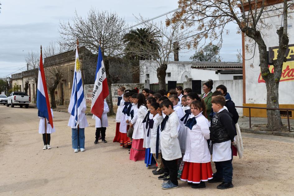 Niños Escuela 9, Actos Pacto de La Cruz ´´