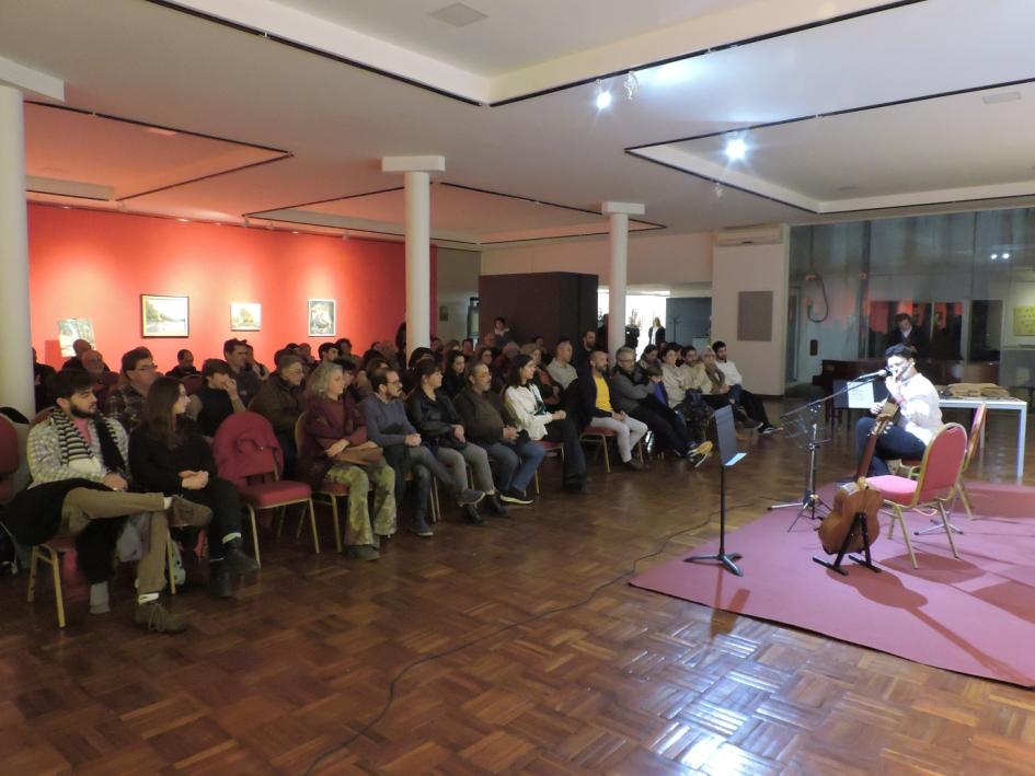 Destacada presentación de Charly Tabárez en el MAVEA