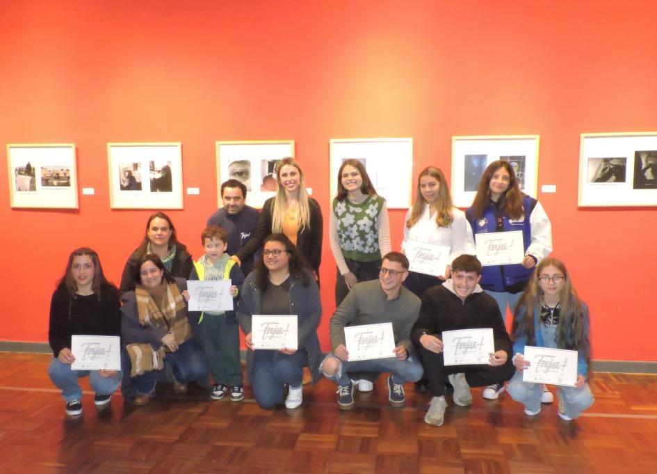 Apertura muestra taller de fotografía INJU sobre Salud Mental