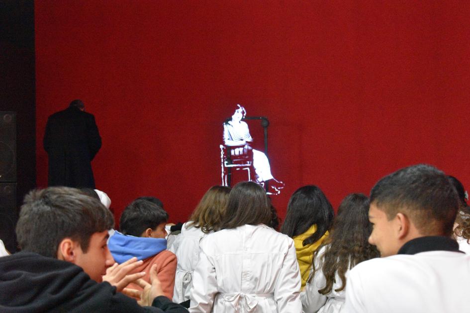 Hologramas de Carlos Gardel y personalidades uruguayas en el MAVEA