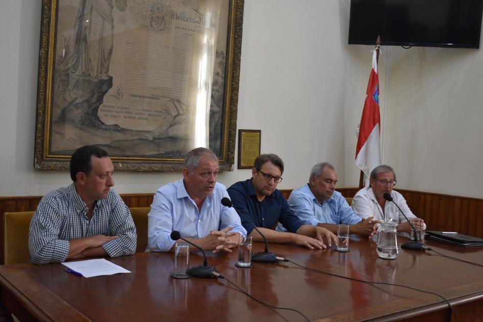 Mesa Conferencia de prensa ´´