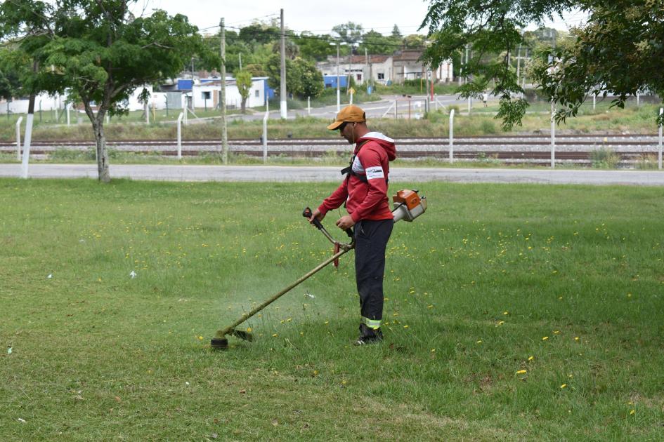 Avanzan obras viales en calles de Sarandí Grande 