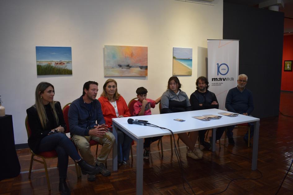 Taller de lutería y muestra de guitarras en el MAVEA