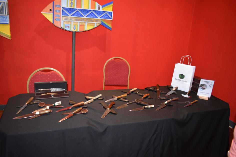 Apertura muestra cuchilleria criolla ´´