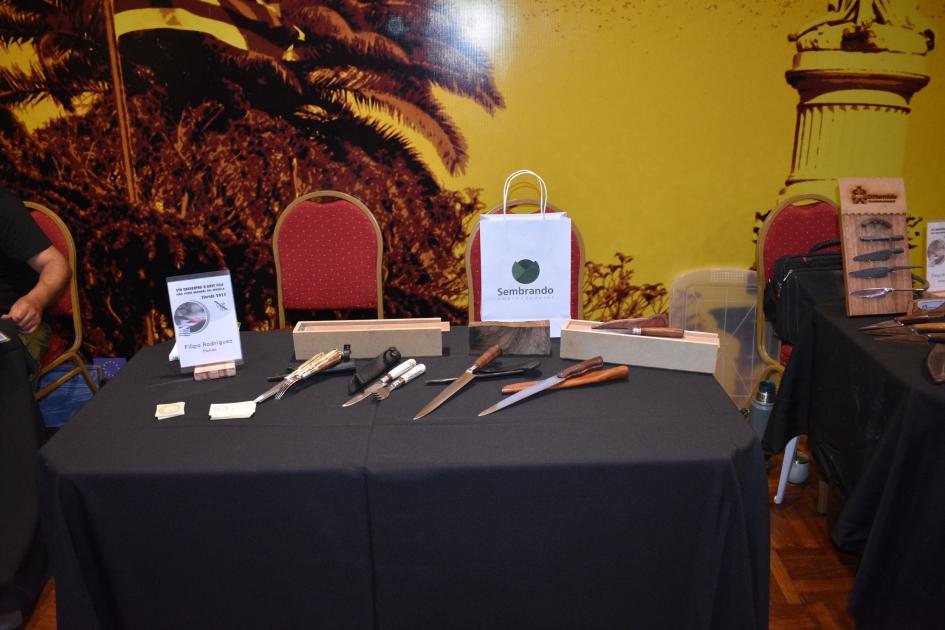 Apertura muestra cuchilleria criolla ´´