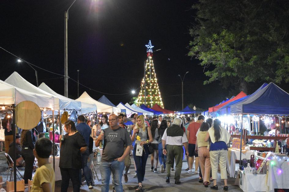 La fiesta de la Navidad convocó a cientos de floridenses