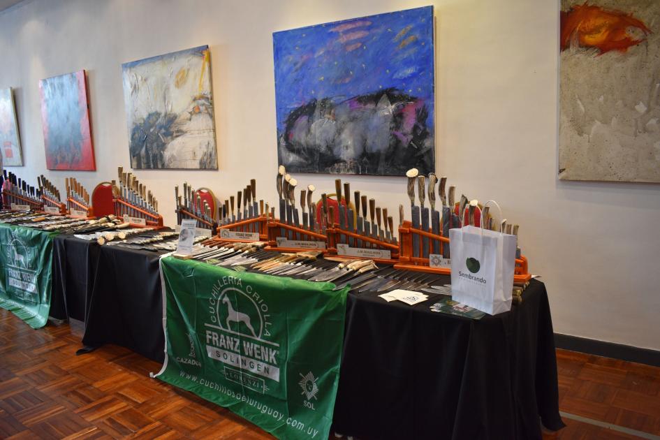 Apertura muestra cuchilleria criolla ´´