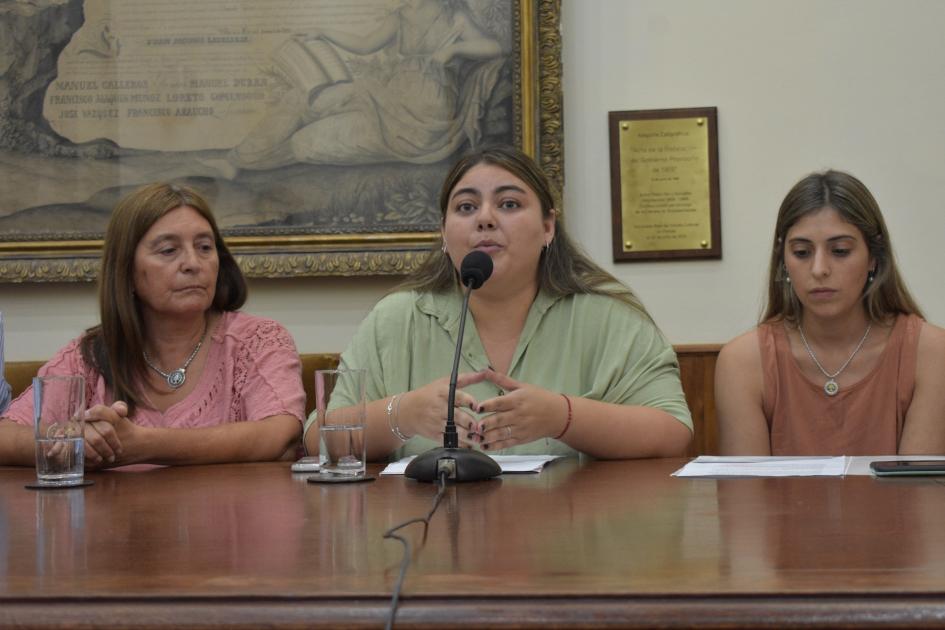 Reconocimiento a mujeres de la Intendencia