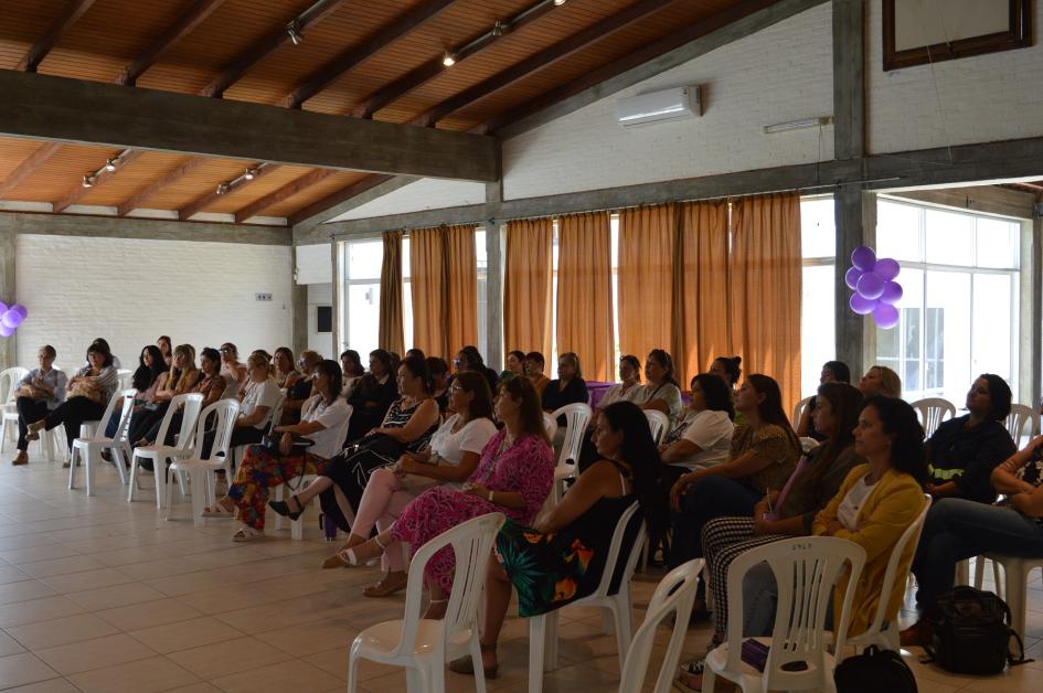 Taller y charla de intercambio con funcionarias de la IDF