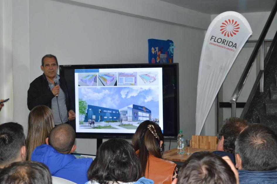 Intendencia presentó proyecto del nuevo Centro Acuático Florida Intendencia presentó proyecto del nuevo Centro Acuático Florida