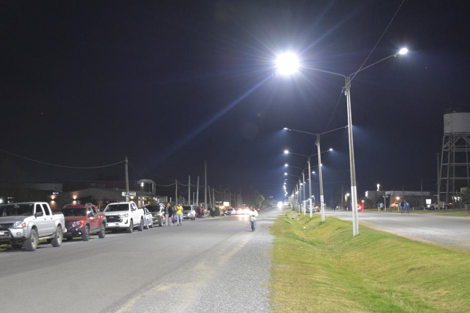 Se inauguró nueva iluminación y señalización vial en calle Andrés Arocena