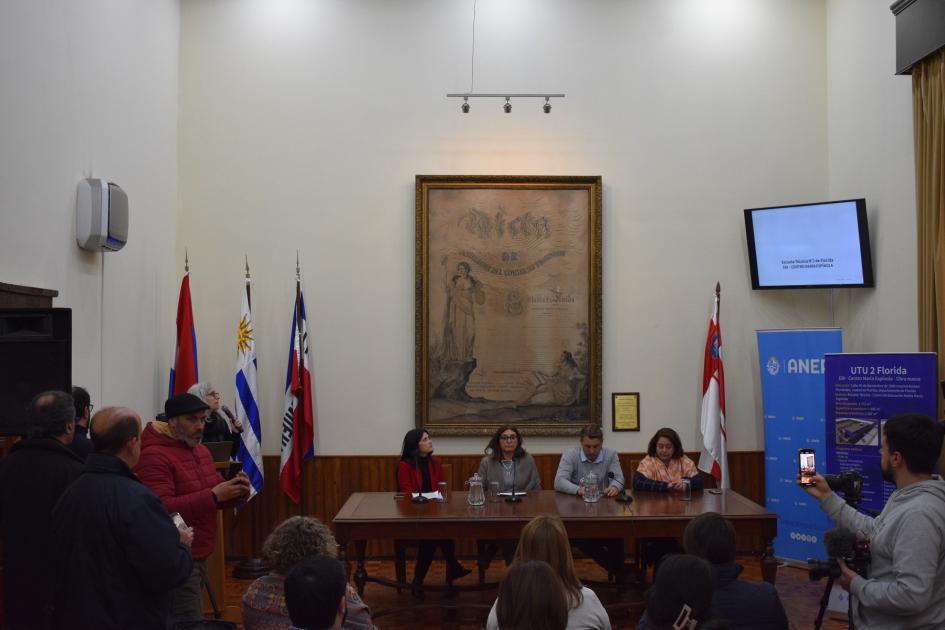 Presentación proyecto Escuela Técnica N° 2 "Centro María Espínola" de Florida
