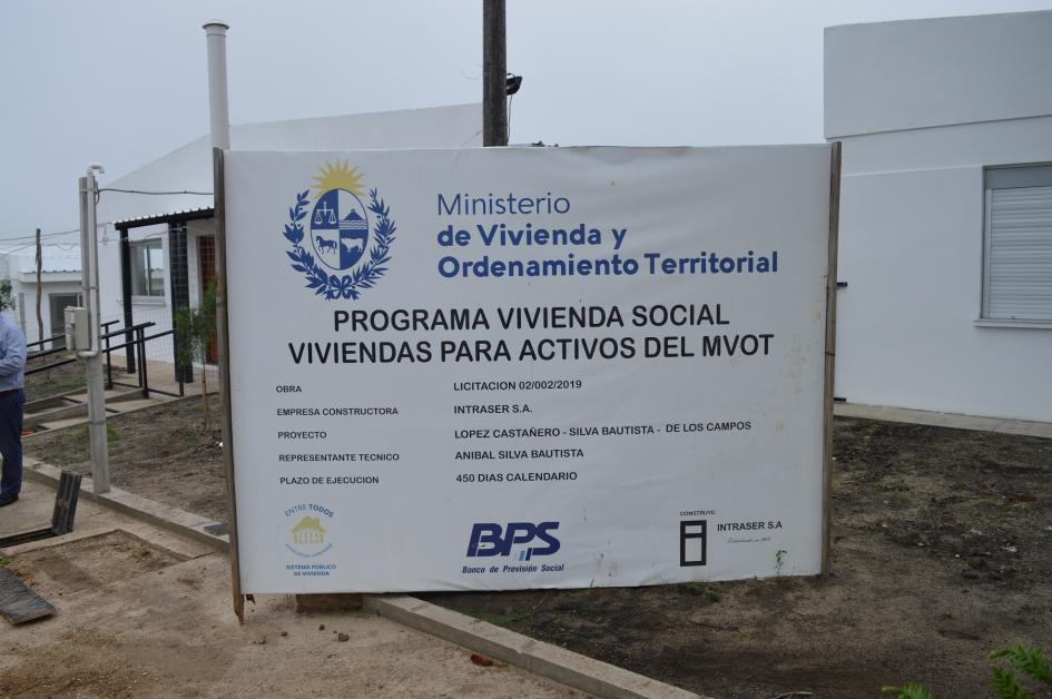 Se inauguran 24 nuevas viviendas para el realojo de familias floridenses