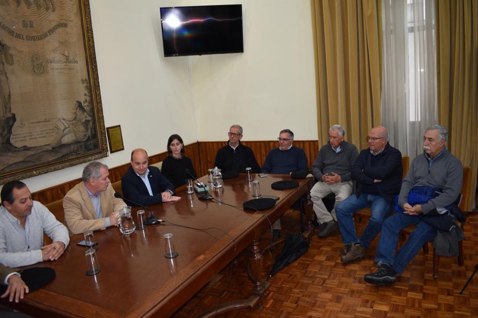 Delegación de la comunidad vasca se reunió con el intendente López