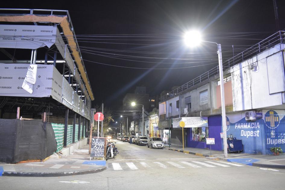 Nuevas luminarias led en calle Rodó y Rivera