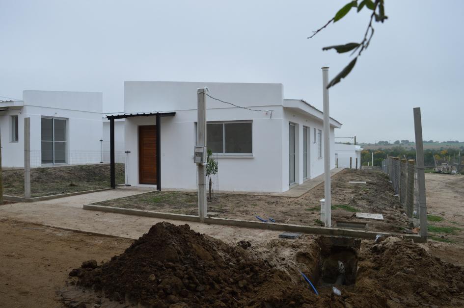 Se inauguran 24 nuevas viviendas para el realojo de familias floridenses