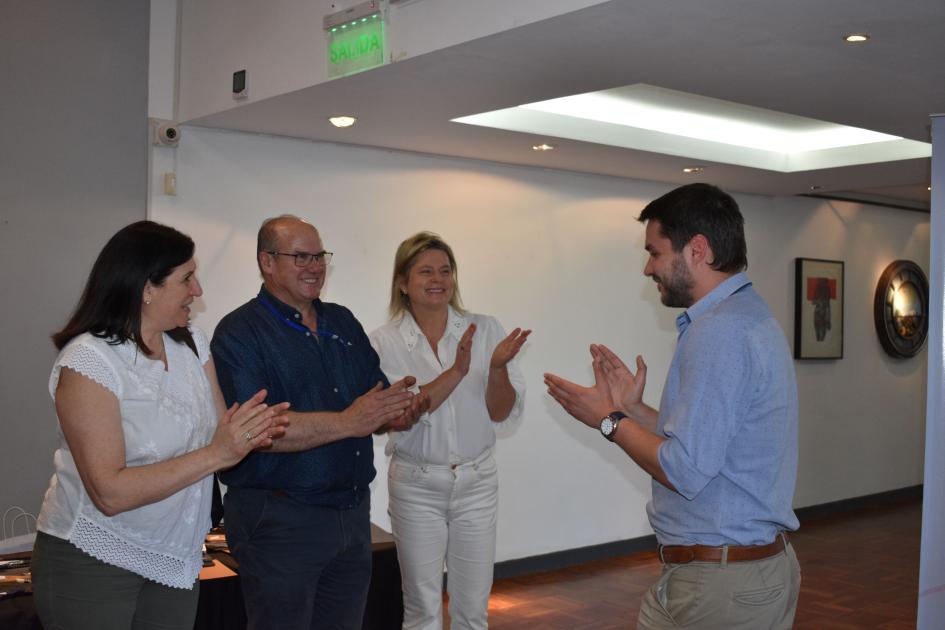 Apertura muestra cuchilleria criolla ´´