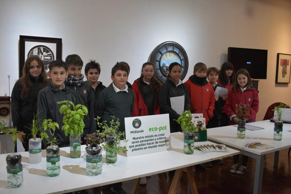 Proyecto ecológico "Eco - Pot" fue presentado en el día mundial del Medio Ambiente