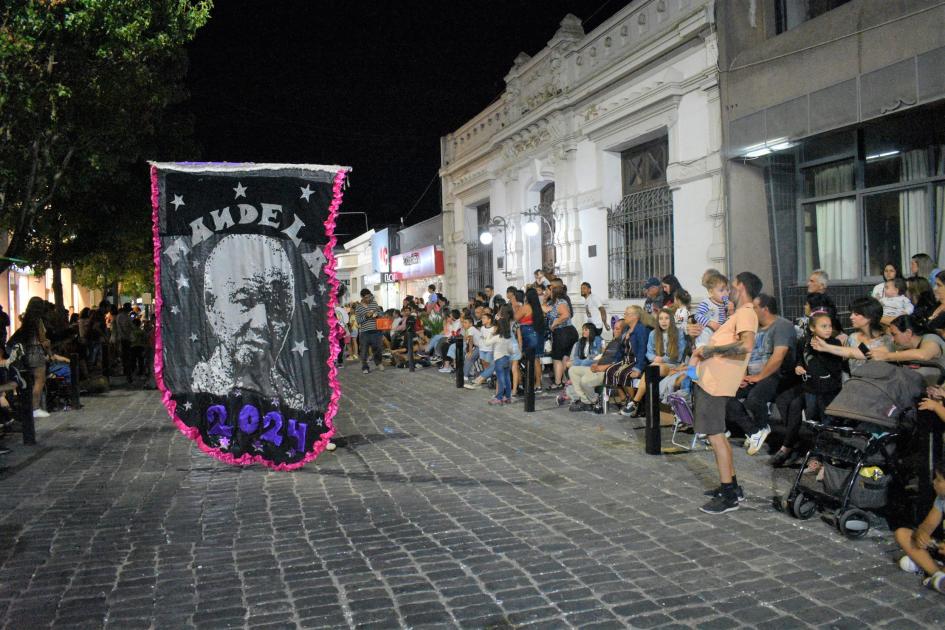 Carnaval calle Independencia ´´