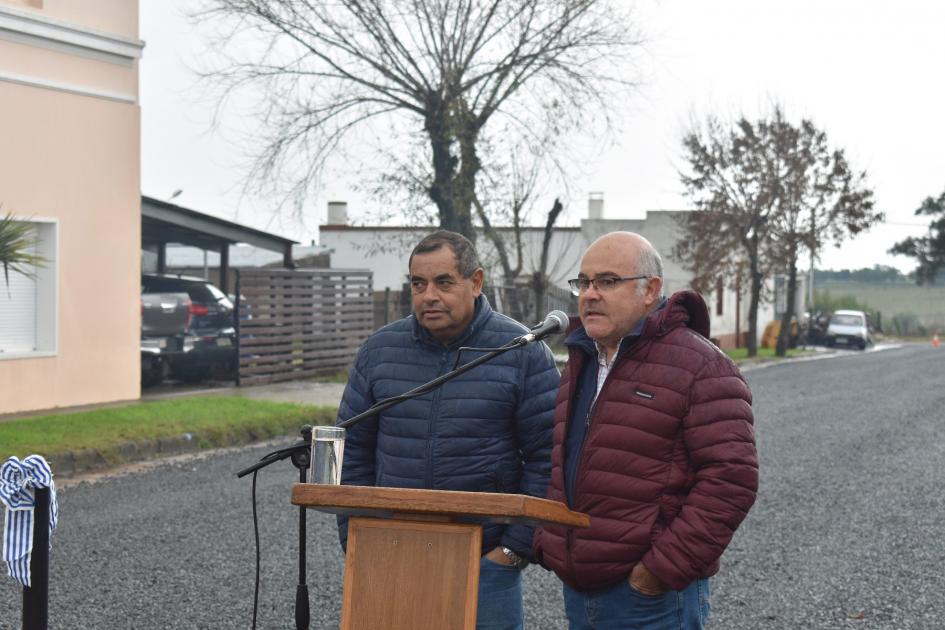 Inauguración de obras del plan 100 % bitumen en Capilla del Sauce