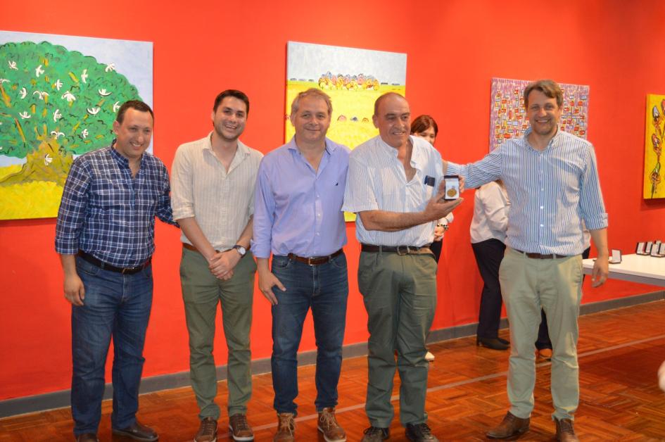 63 funcionarios municipales fueron reconocidos por 30 años de labor