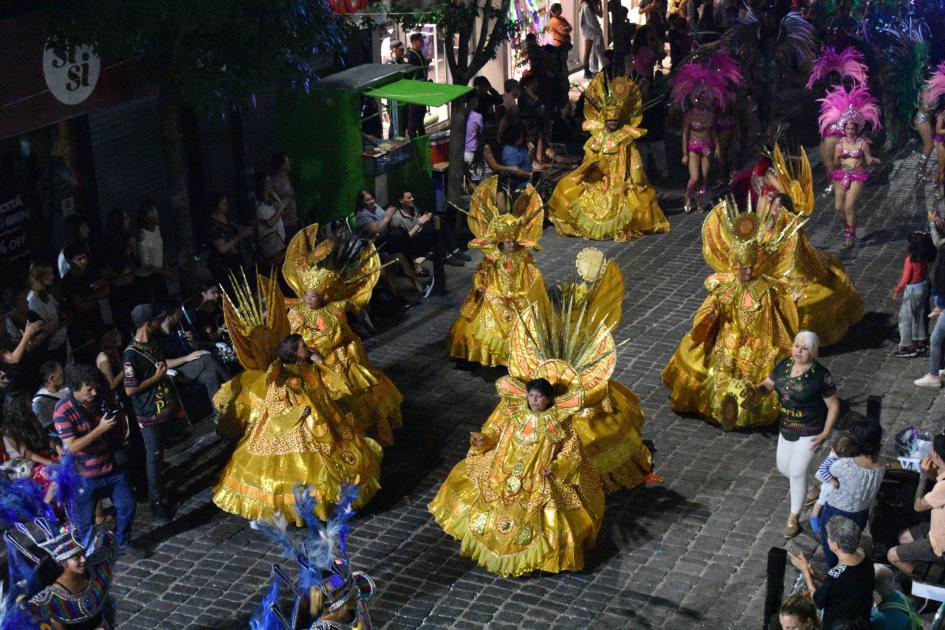 Carnaval calle Independencia ´´
