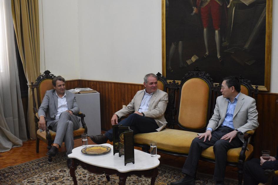 Embajador de China visita Florida por celebraciones del Año Nuevo